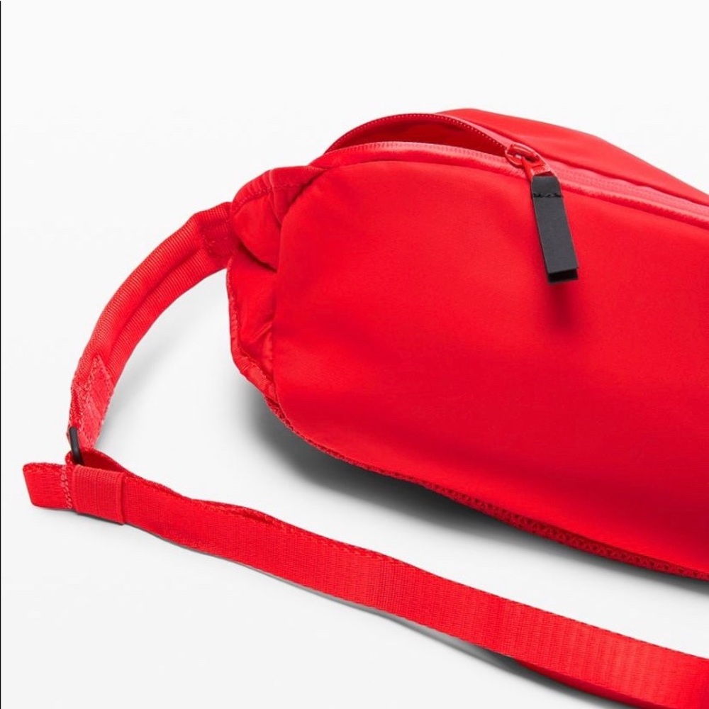 LAST ONE: Lululemon All Hours Belt Bag - Picture 2 of 7
